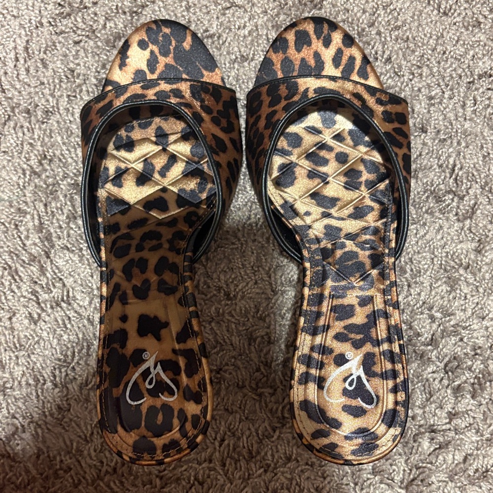 Leopard Print Women's Mules